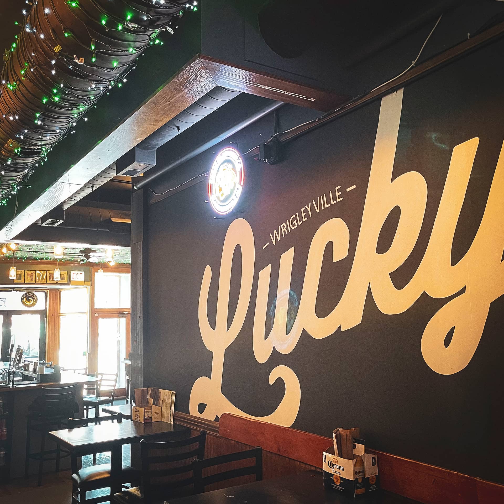 Interior of Lucky's Sandwich Company in Chicago, IL